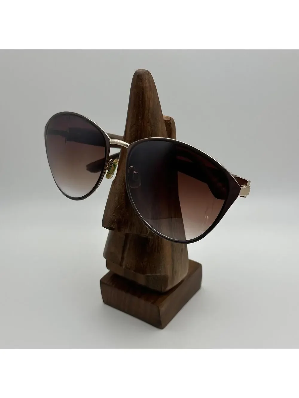 Jessica Simpson Gold & Brown Gradient Cat Eye Sunglasses